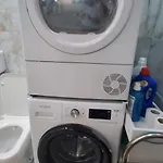Луксозна вила Deluxe Center Independent House -5 Min By Walk From #house With Garden's Tent ,2 Bedrooms And Living With Equiped Kitchen&comfort Included *