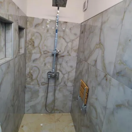 别墅 Deluxe Center House With Garden's Tent ,2 Bedrooms And Living Next To The And Sea Garden- 5 Min By Walk,with Equiped Kitchen *