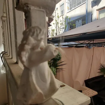 Deluxe Center House With Garden's Tent ,2 Bedrooms And Living Next To The And Sea Garden- 5 Min By Walk,with Equiped Kitchen *