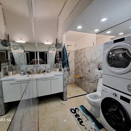 别墅 Deluxe Center House With Garden's Tent ,2 Bedrooms And Living Next To The And Sea Garden- 5 Min By Walk,with Equiped Kitchen *