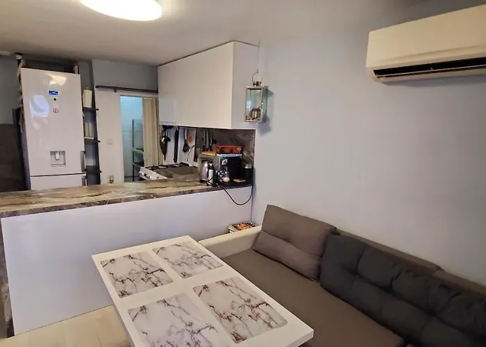 فيلة Deluxe Center Oasis & 5 Min By Walk From #house With Garden's Tent ,2 Bedrooms And Living With Equiped Kitchen&comfort Included