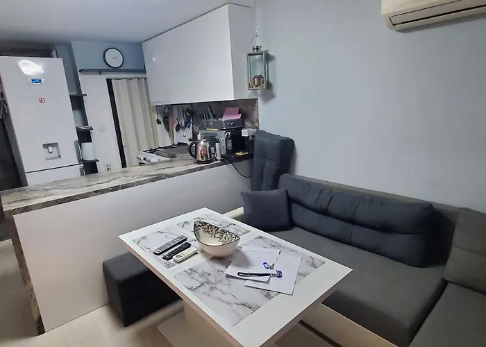 ヴィラ Deluxe Center Oasis & 5 Min By Walk From #house With Garden's Tent ,2 Bedrooms And Living With Equiped Kitchen&comfort Included ブルガス