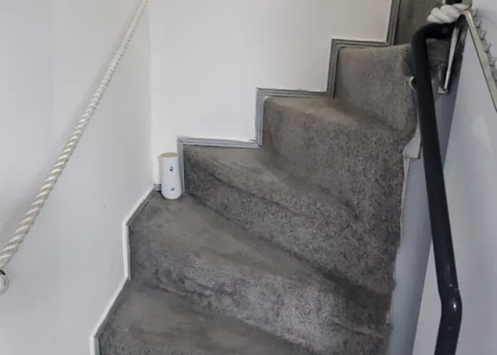 Deluxe Center Oasis & 5 Min By Walk From #house With Garden's Tent ,2 Bedrooms And Living With Equiped Kitchen&comfort Included