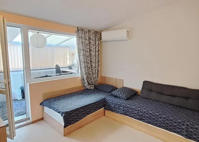 Deluxe Center Oasis & 5 Min By Walk From #house With Garden's Tent ,2 Bedrooms And Living With Equiped Kitchen&comfort Included * بورغاس