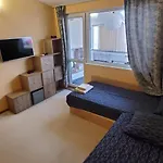 Deluxe Center Independent House -5 Min By Walk From #house With Garden's Tent ,2 Bedrooms And Living With Equiped Kitchen&comfort Included Villa