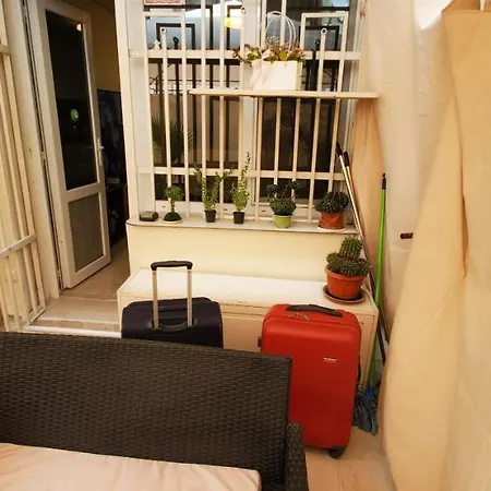 Deluxe Center House With Garden's Tent ,2 Bedrooms And Living Next To The And Sea Garden- 5 Min By Walk,with Equiped Kitchen Villa Burgasz