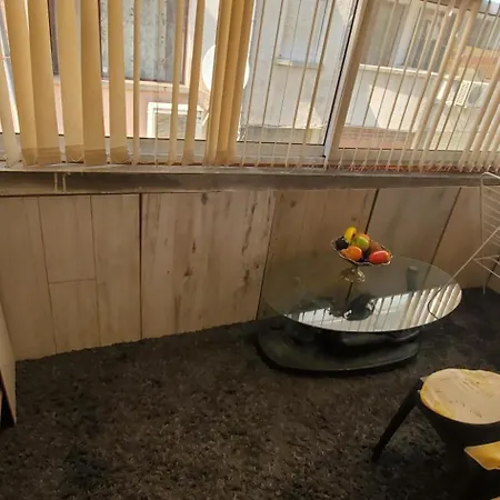 Deluxe Center House With Garden's Tent ,2 Bedrooms And Living Next To The And Sea Garden- 5 Min By Walk,with Equiped Kitchen Villa