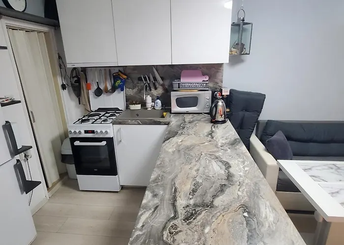 Deluxe Center Oasis & 5 Min By Walk From #house With Garden's Tent ,2 Bedrooms And Living With Equiped Kitchen&comfort Included Луксозна вила Бургас