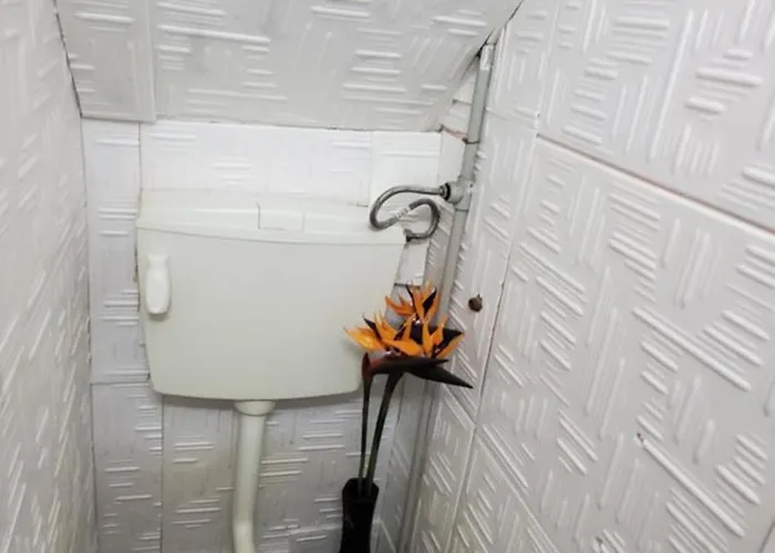 Deluxe Center Oasis & 5 Min By Walk From #house With Garden's Tent ,2 Bedrooms And Living With Equiped Kitchen&comfort Included ヴィラ ブルガス